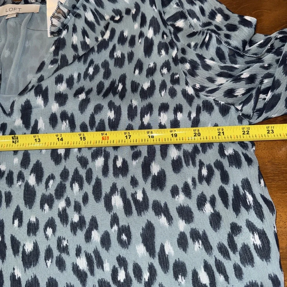 LOFT Blue Animal Print Smocked Blouse Ruffles Long Puff Sleeve Size L NWT $64.50